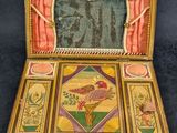 une boîte sur laquelle figure l'image d'un oiseau