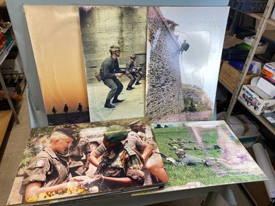 Lot d'encadrements armée de terre - Photo 1