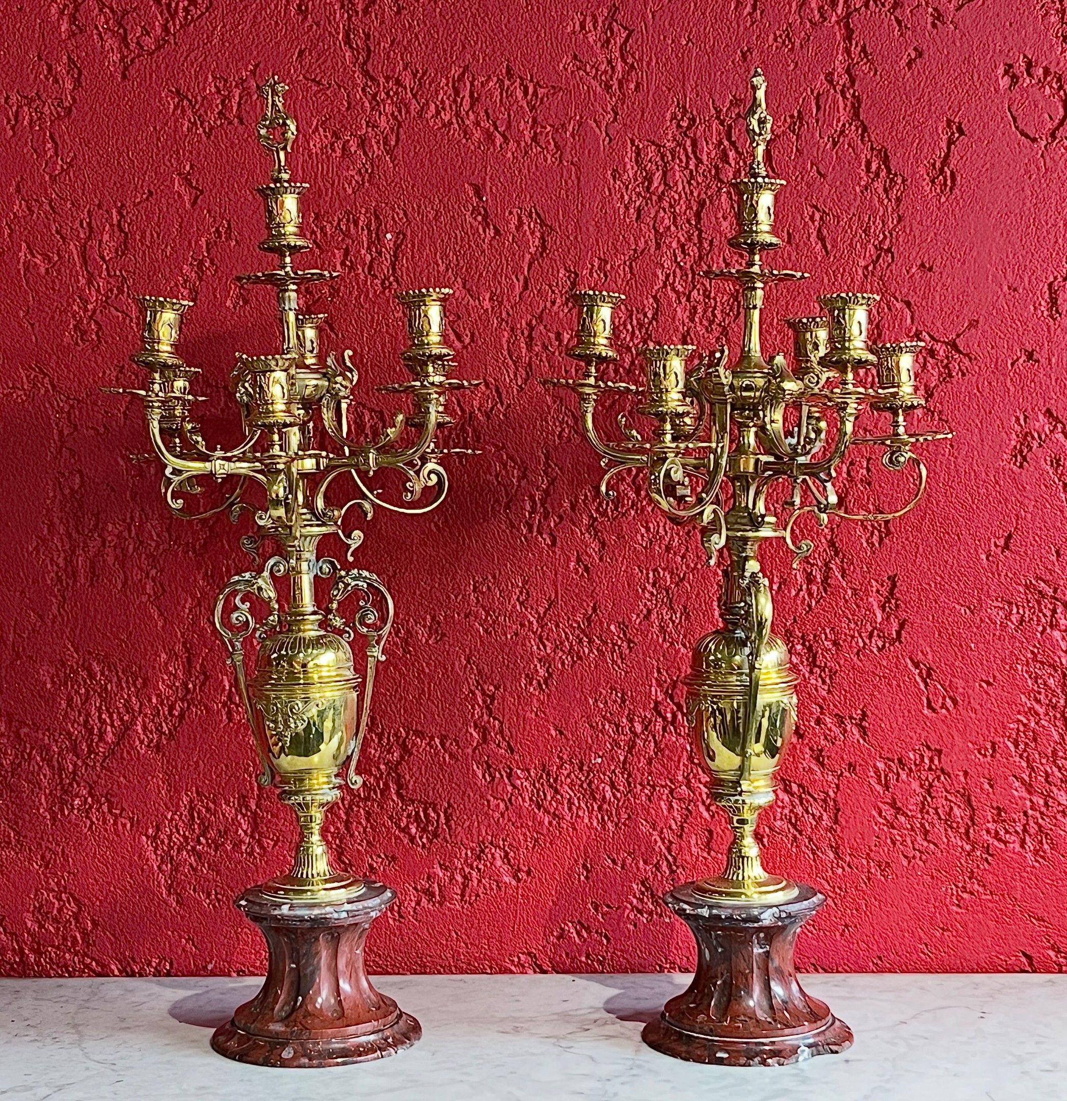 Importante paire de candélabres à 6 bras de lumière en bronz…