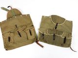 paire de sacs à dos en toile datant de la Seconde Guerre mondiale, avec poignées et sangles en cuir