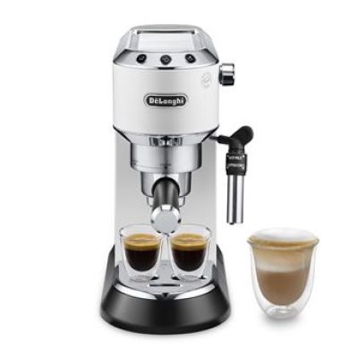 Machine à café DeLonghi avec fonction expresso et deux tasses de café