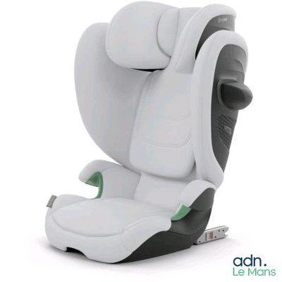 une image représentant un siège auto pour enfant sur fond blanc