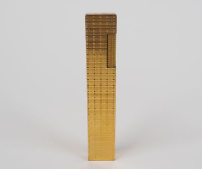 DUNHILL Important briquet de forme rectangulaire en métal do…