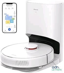 une image représentant un robot blanc avec un téléphone à côté