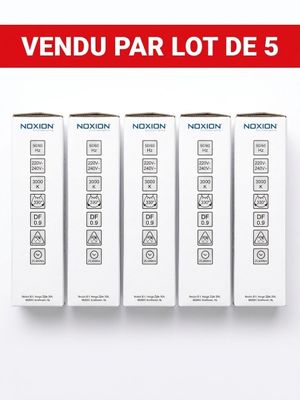 quatre boîtes blanches sur lesquelles figurent différents types de boutons et de chiffres