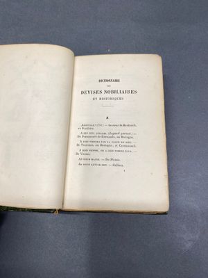 A CHASSANT‎ ‎Dictionnaire des devises Nobiliaires et Histori…