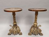 paire de tables d'appoint françaises du XIXe siècle en bronze et marbre