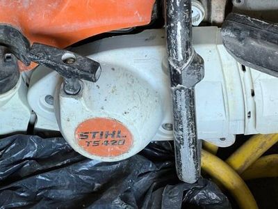a close up of a hose and a water hose
