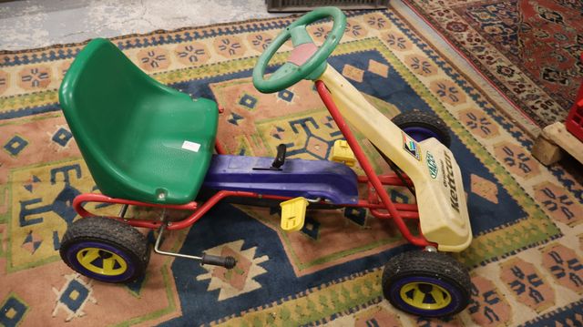 Kart enfant à pédale 