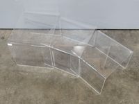 DAVID LANGE. dans le goût de. Table gigognes en plexiglas à … (photo 2)