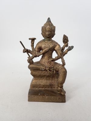 Divinité, en laiton, H 15 cm