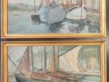 deux tableaux représentant des bateaux sur l'eau, avec le ciel en arrière-plan