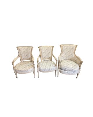 Suite d'une bergère et de deux fauteuils Directoire en bois …