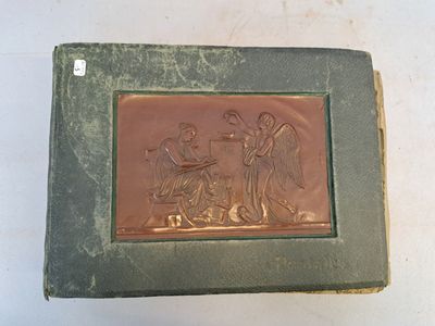 Album contenant environ 300 cartes postales.