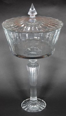 BACCARAT DRAGEOIR-BONBONNIERE couvert en cristal à décor can…
