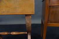 Lot comprenant : une table à volets en acajou et placage d'a… (photo 5)
