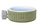 un gros plan d'un jacuzzi gonflable sur fond blanc