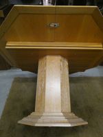 Table octogonale en bois et chêne cérusés - H. (photo 6)