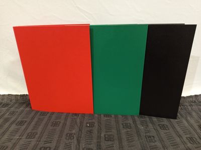 Lot de 132 classeurs de différentes couleurs - Formats A4