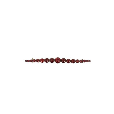 perle, grenat naturel, ronde, rouge, 6 x 4 mm, vendue par paquet
