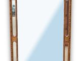 une image d'un miroir avec un cadre doré sur un fond blanc