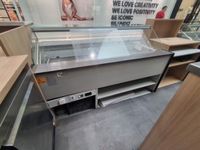 Vitrine réfrigérée CAREL à froid positif service arrière gro…