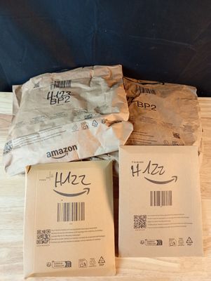 Lot de 4 colis Mystere (Retour Amazon,NPAI, Adresse incomple…