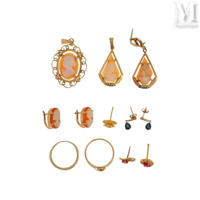 Lot de bijoux Lot de bijoux en or jaune 18K (750°/°°) et all… - Photo 1