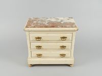 Commode miniature en bois naturel laqué blanc ouvrant par 3 … (photo 2)