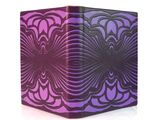 une image représentant une boîte violette et noire ornée d'un motif