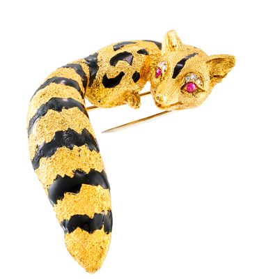 broche en forme de chat en émail jaune et noir, avec des yeux et une queue roses