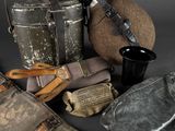 many items that are sitting on a table together