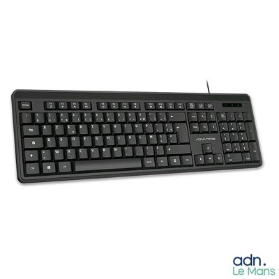 un clavier et une souris noirs placés l'un à côté de l'autre