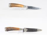 deux types de couteaux différents posés sur une surface blanche
