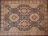 un tapis noir et doré orné d'un motif en médaillon