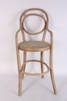 chaise haute en bois, marquée thonet en l'état (photo 2)