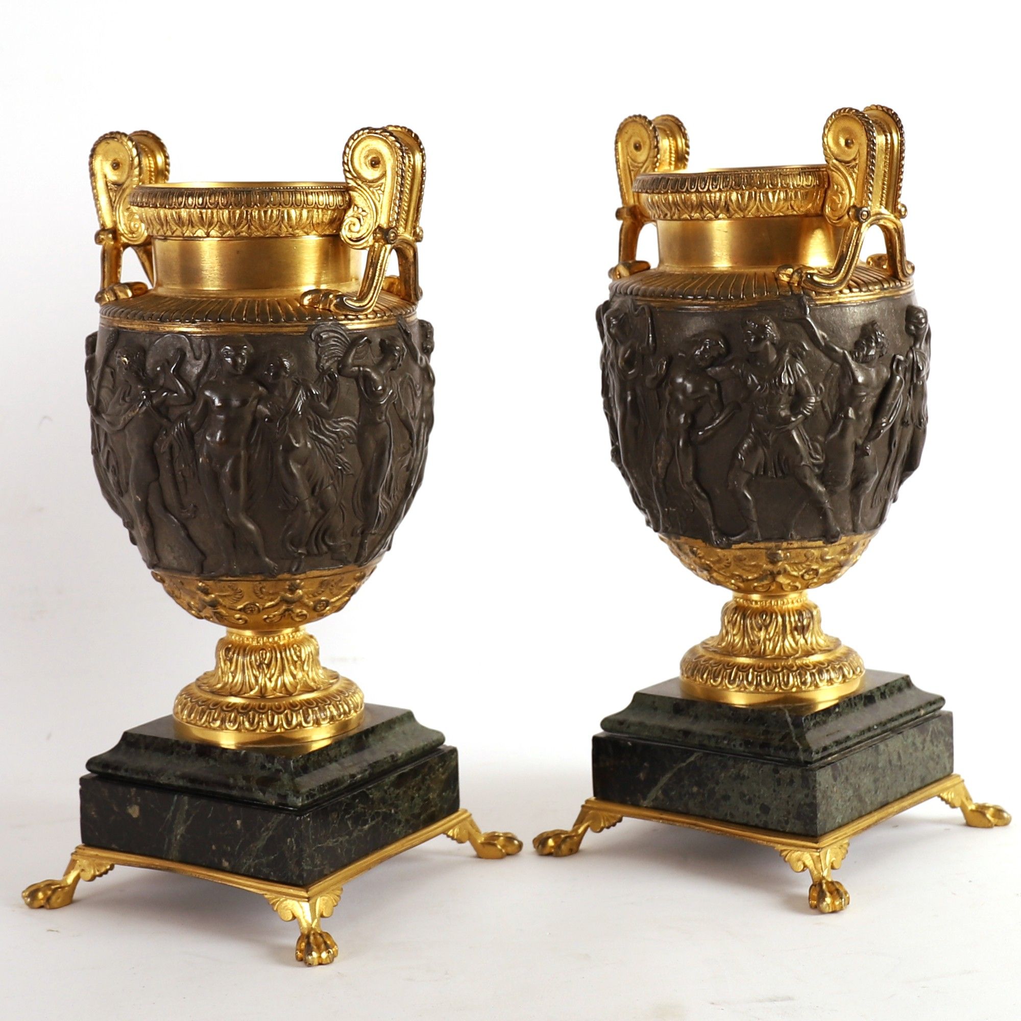 Objets d'art & Curiosités