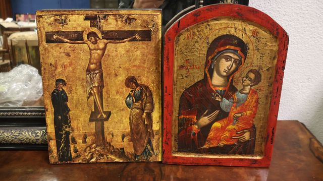 Lot de deux icones religieuses modernes