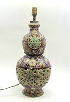 VIETNAM, ateliers de BIEN HOA. Pied de lampe en grès émaillé…