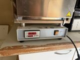 an image of a machine that is on top of a counter
