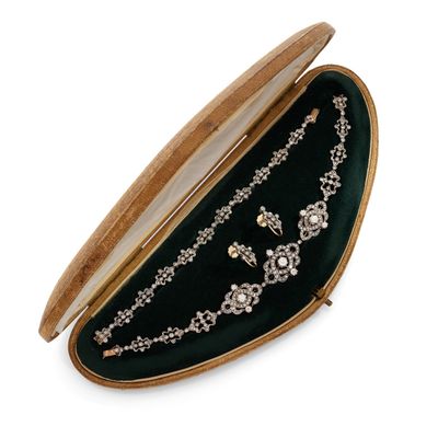 une boîte contenant des bijoux