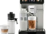 une image représentant une machine à café et une tasse de café