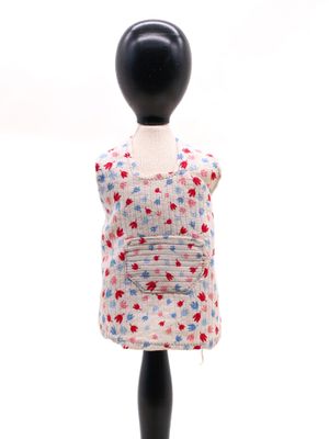 une robe sur un mannequin sur fond blanc