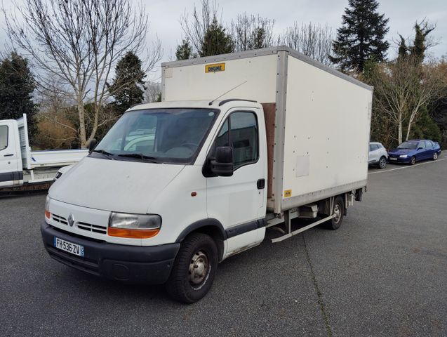 Véhicule utilitaire RENAULT Master immatriculé FH-536-ZV, 1ère mi...