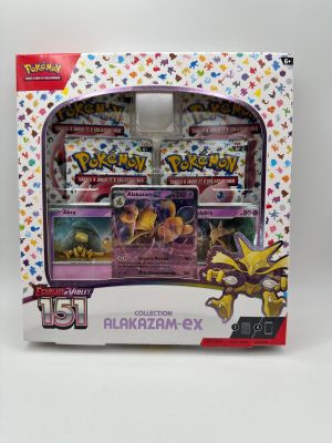 une boîte de cartes pokemon avec l'image d'une figurine pokemon à l'intérieur
