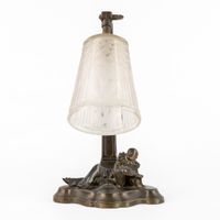 Muller Frères Lunéville, lampe de table ornée d’un Pierrot e… (photo 3)