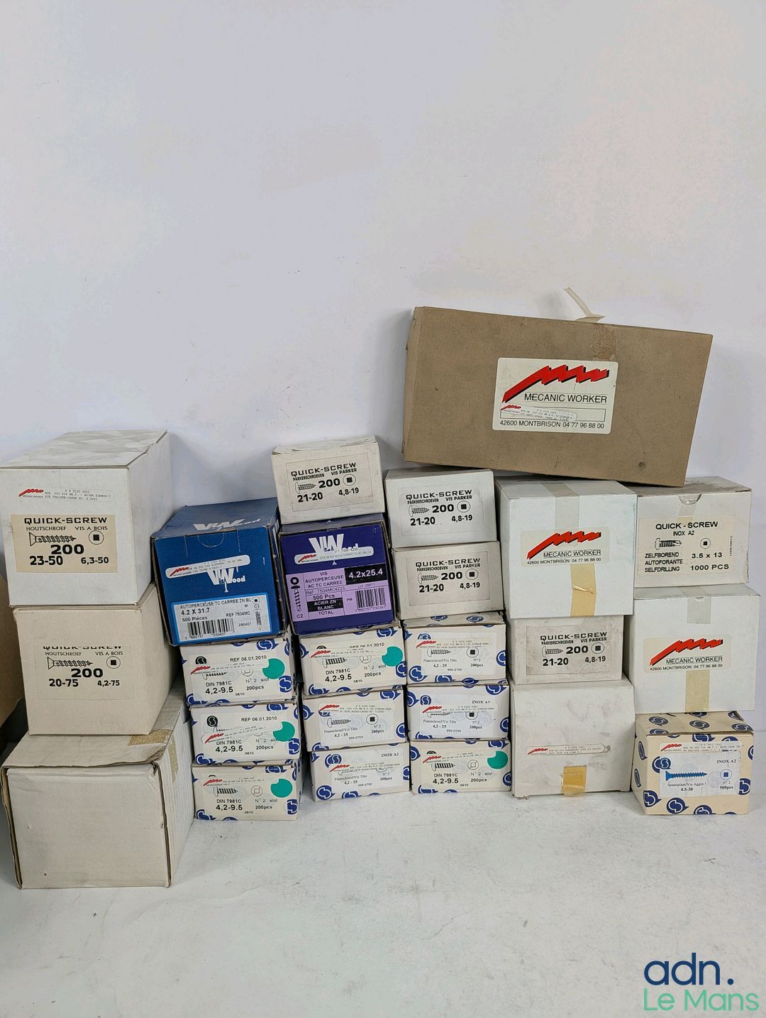 Lot de 19 kg de visserie. - Ce lot chez vous partout en Fran…