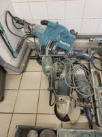 Lot d'outillage électroportatif Makita et Bosch en coffrets,… (photo 3)