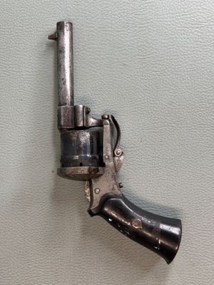 Révolver à broche type LEFAUCHEUX, 6 coups calibre 7 mm, can… - Photo 1