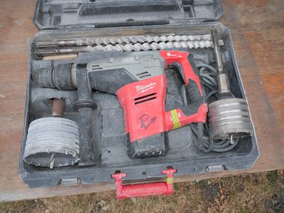 a tool in a case that is sitting on a table